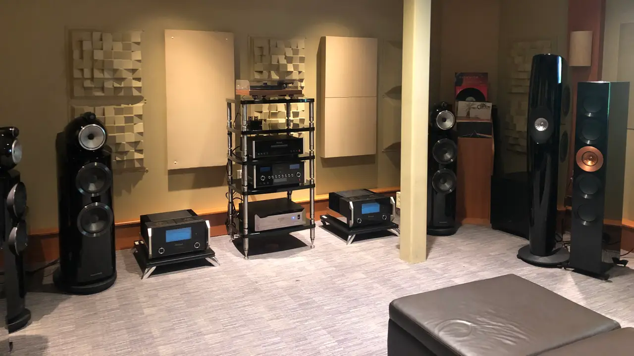 Cover image for Soundbar vs Bookshelf Speakers for TV (2026)